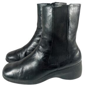 BASS! BLACK GENUINE LEATHER WEDGE HEEL, BRAZILIAN MADE ZIP ANKLE BOOTS! SZ 8.5M